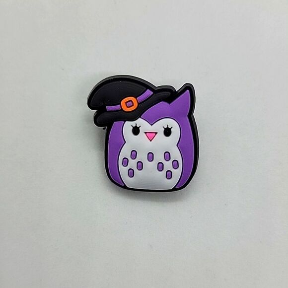 🎈5/$10🎈 PATCHES..CROC CHARMS.. Squishmello.. Halloween.. - Picture 1 of 1